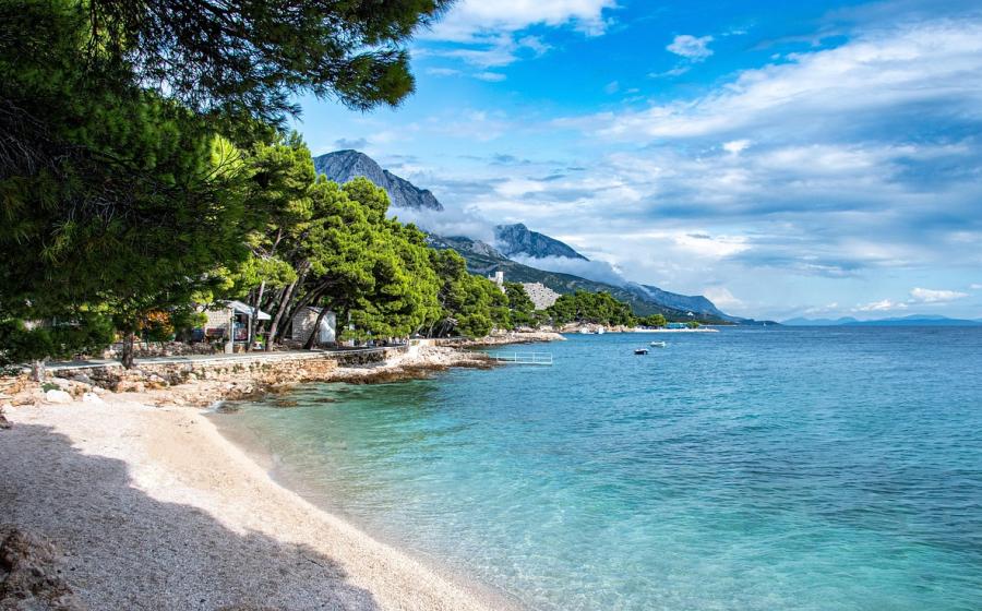 Chorvatsko, pláž, zdroj obrázku Pixabay.com