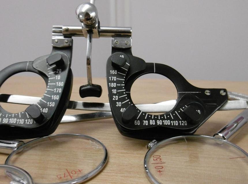 Optometrické pomůcky pro lékaře, zdroj obrázku Pixabay.com