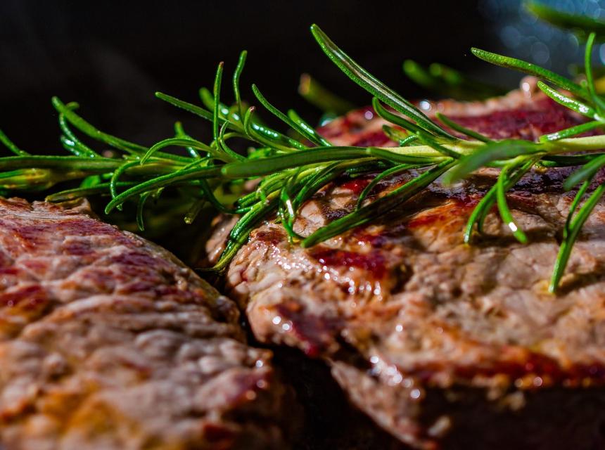 Hovězí steak, zdroj obrázku Pixabay.com