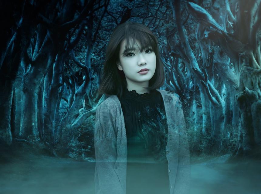 Mladá, smutná žena, přízrak, zdroj obrázku Pixabay.com