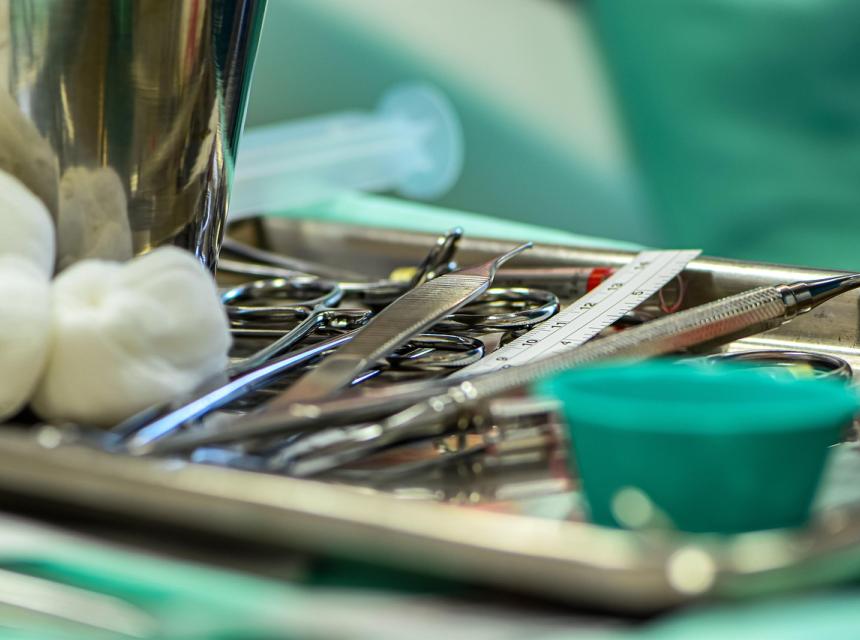 Operační nástroje, autor Ri Butov, zdroj Pixabay.com